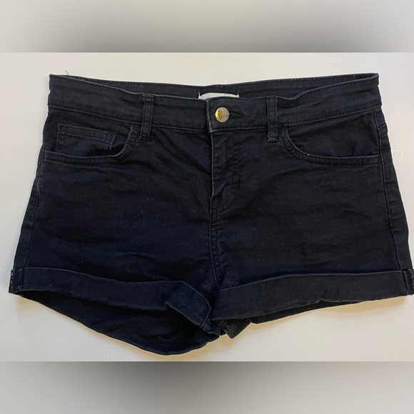 H&M black mini shorts 5 pocket zip fly cotton blend washed denim women’s size 4 - Picture 2 of 7